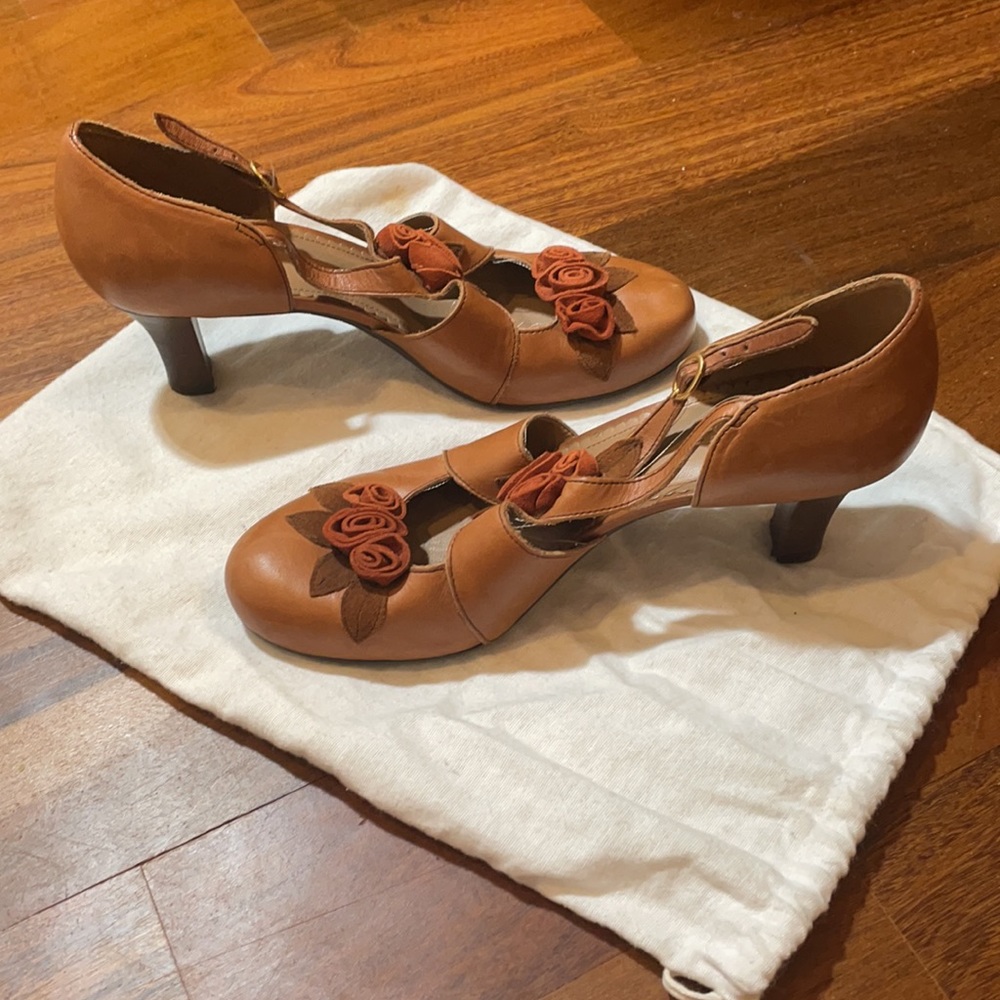 Anthropologie Miss Albright Rosette Heels - Picture 5 of 8